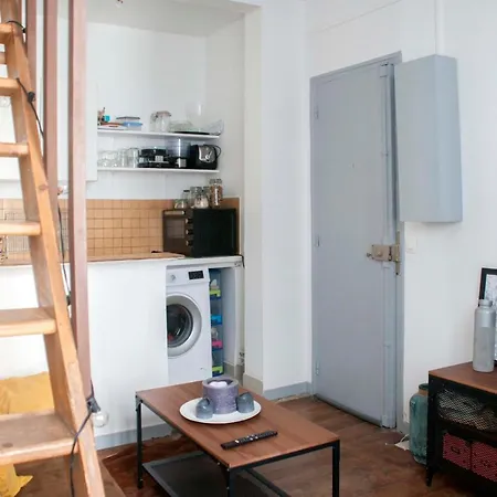 Charming Duplex Near The Eiffel Tower Апартаменты Париж